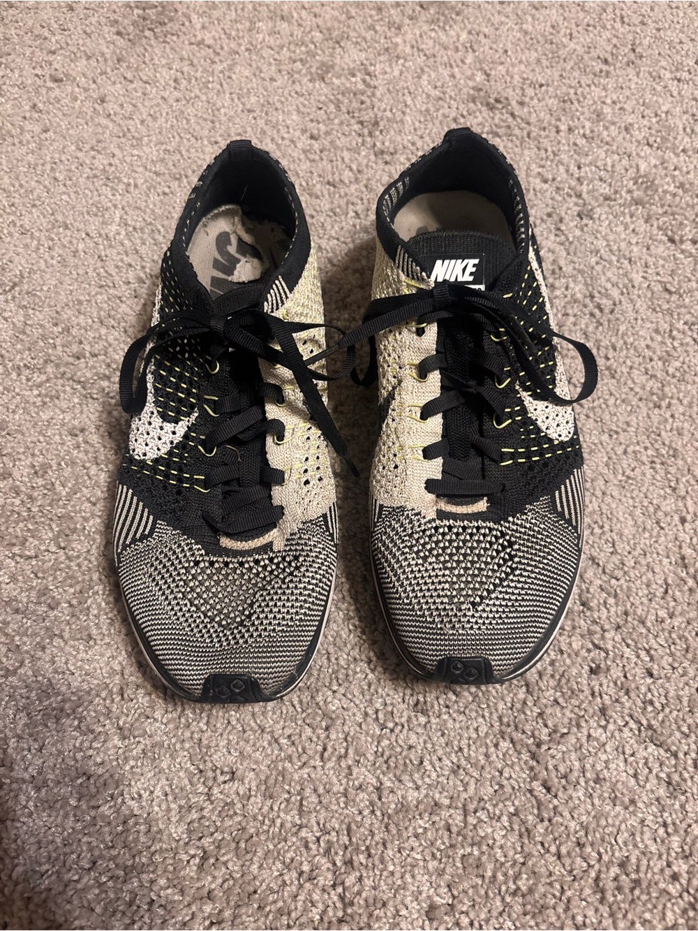 Nike Flyknit Running Shoes in Black, Cream and White MENS 7.5